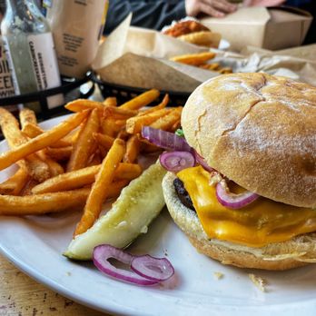 Cabin Creek Brewing - Burger - Breweries Near Me - Georgetown, Colorado Cabin Creek Brewing - Burger - Breweries Near Me - Georgetown, Colorado