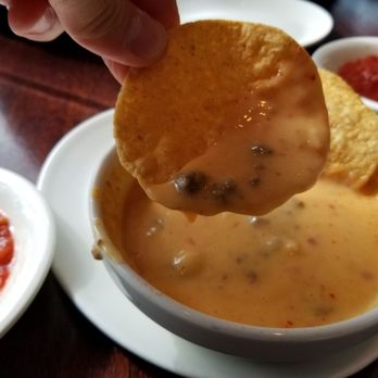 Mi Cocina - Chip con queso. - Mexican Near Me - Dallas, Texas Mi Cocina - Chip con queso. - Mexican Near Me - Dallas, Texas
