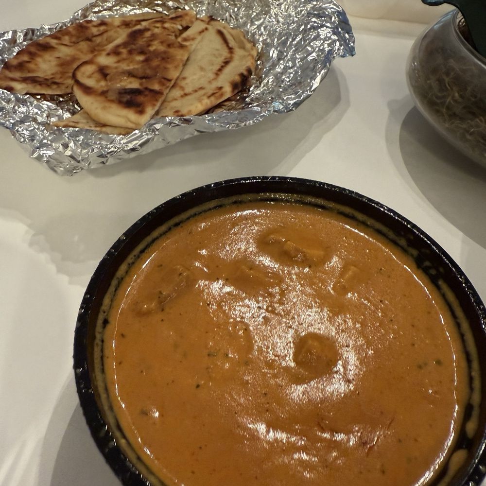 I Love Curry - Chicken Tikka Masala Curry and Garlic Naan - Indian Near Me - Naples, Florida I Love Curry - Chicken Tikka Masala Curry and Garlic Naan - Indian Near Me - Naples, Florida