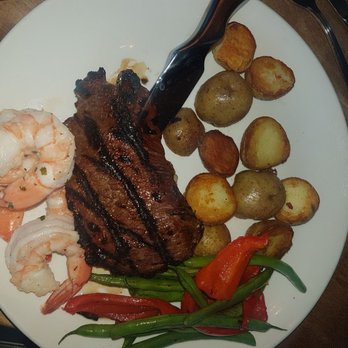 Moxies Bramalea City Centre Restaurant - Steak with side of shrimp - Canadian (New) Near Me - Brampton, Ontario Moxies Bramalea City Centre Restaurant - Steak with side of shrimp - Canadian (New) Near Me - Brampton, Ontario