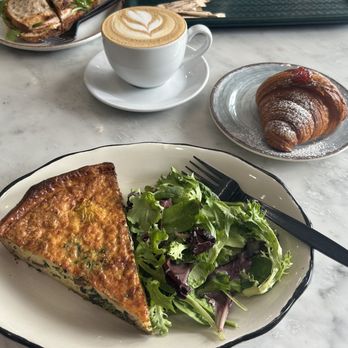 Lady Baker - Bakeries Near Me - Pembroke Pines, Florida