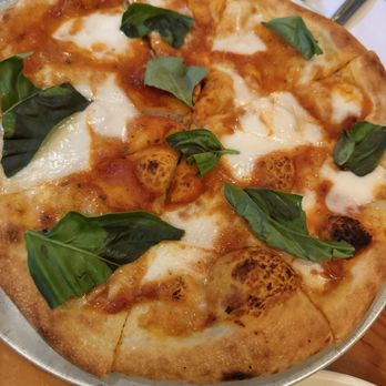 Creekwood - Margherita Pizza - Italian Near Me - Berkeley, California Creekwood - Margherita Pizza - Italian Near Me - Berkeley, California