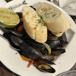 user provided Fishbones photo