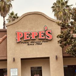 Pepe's Entrance