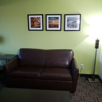 La Quinta by Wyndham Fruita - More like a suite than a king room - Hotels Near Me - Fruita, Colorado La Quinta by Wyndham Fruita - More like a suite than a king room - Hotels Near Me - Fruita, Colorado