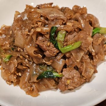 Mitr Thai - L Pad Se-Ew beef - Thai Near Me - New York, New York Mitr Thai - L Pad Se-Ew beef - Thai Near Me - New York, New York
