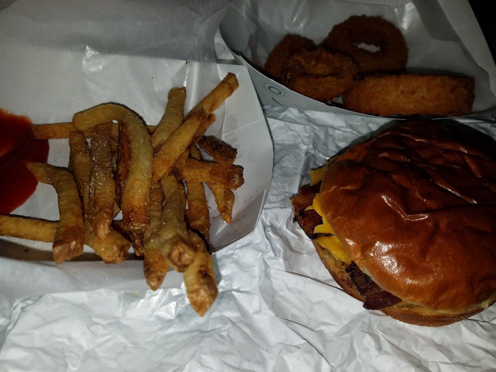 WINDY HILL GRILL 21 Photos & 31 Reviews Fast Food 178 E N St