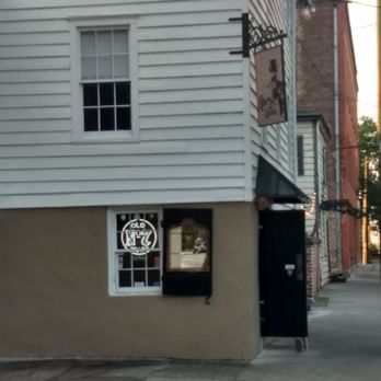 Abe's on Lincoln - Pubs Near Me - Savannah, Georgia
