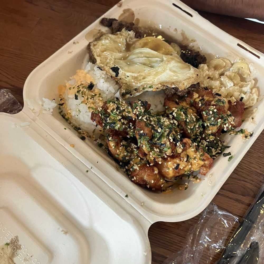 The Rice Wagon - Combo - loco moco and chicken with Mac salad on the side - Food Trucks Near Me - Bryson City, North Carolina The Rice Wagon - Combo - loco moco and chicken with Mac salad on the side - Food Trucks Near Me - Bryson City, North Carolina