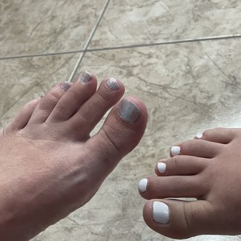 Infinity Nails Spa And Salon - Gel toes! Sparkly silver and white - Nail Salons Near Me - Topeka, Kansas