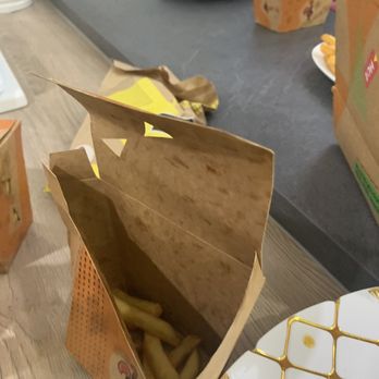 Nando's - Chicken Shop Near Me - Leicester, LCE