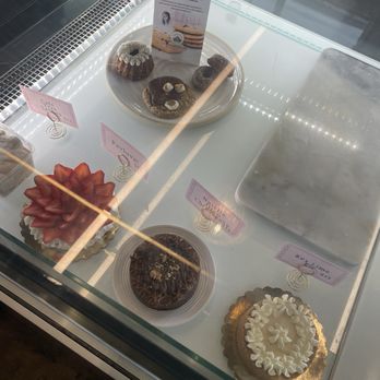Dona Posada - Juice Bars & Smoothies Near Me - Miami, Florida