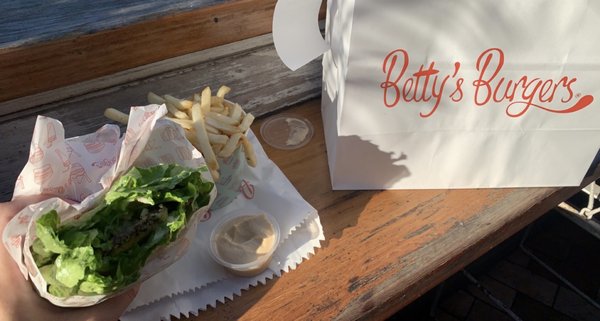 Betty's Burgers by null