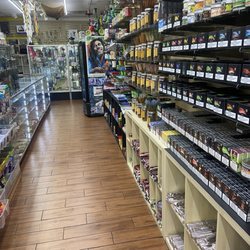 Vape & Smoke Shop - Biscayne