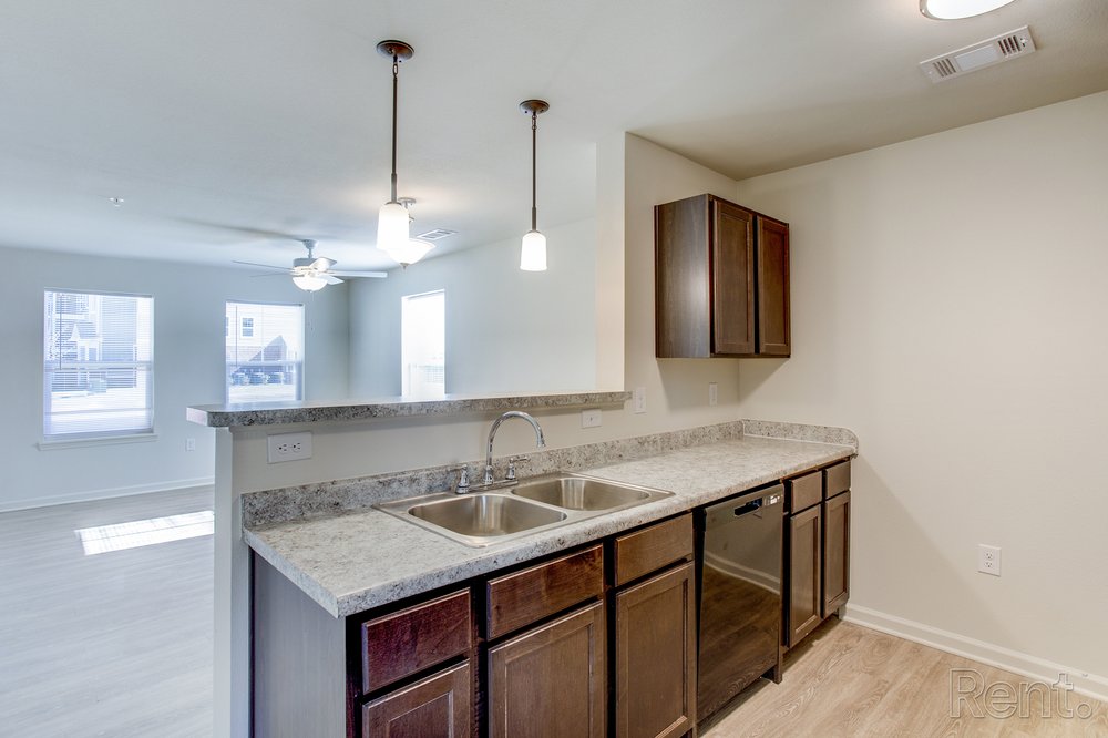 IRONWOOD APARTMENT HOMES Updated September 2024 30 Photos 415 Rome Pike, Lebanon