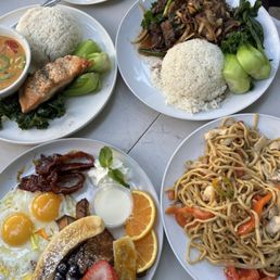 Banana French Toast Combo, Drunken Noodle, Shaking Beef, Salmon Curry Bowl Banana French Toast Combo, Drunken Noodle, Shaking Beef, Salmon Curry Bowl