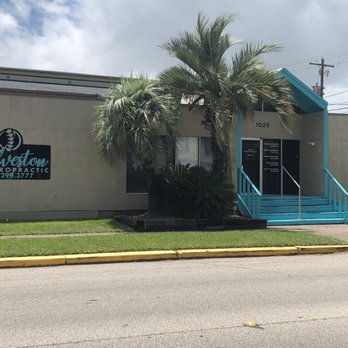 Galveston Chiropractic - Sidewalk view. - Chiropractors Near Me - Galveston, Texas Galveston Chiropractic - Sidewalk view. - Chiropractors Near Me - Galveston, Texas
