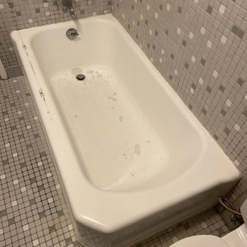 Brett's Bathtub Resurfacing - Before - Refinishing Services Near Me