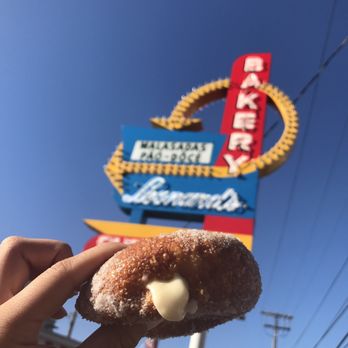 Leonard's Bakery - Custard malasada - Bakeries Near Me - Honolulu, Hawaii Leonard's Bakery - Custard malasada - Bakeries Near Me - Honolulu, Hawaii