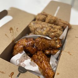 Chicko Chicken Kirkland Bridle Trails - Yangyeom and Soy Garlic.