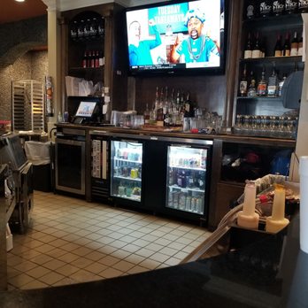 Slice Pizza & Brewhouse - Lakeview - Bar - Pizza Near Me - Birmingham, Alabama Slice Pizza & Brewhouse - Lakeview - Bar - Pizza Near Me - Birmingham, Alabama