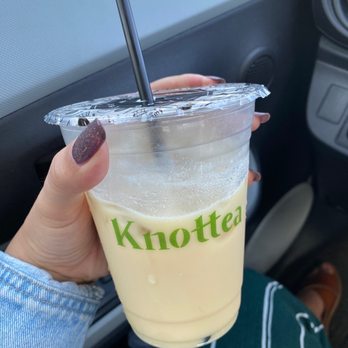 Knottea Cafe House - Sea Salt Wintermelon Oolong Tea - Coffee & Tea Near Me - Stanton, California