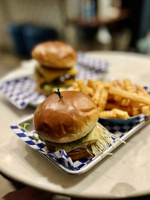 Black Sheep Burgers by null