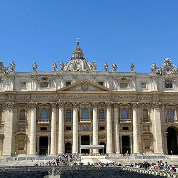 Vatican Museum Guided Tour - Outside main courtyard and entrance to St Peter.  Popes balcony - Tours Near Me - Rome, RM