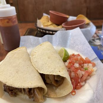 Esmeralda's Restaurant - "carnitas" tacos - Mexican Near Me - San Antonio, Texas Esmeralda's Restaurant - "carnitas" tacos - Mexican Near Me - San Antonio, Texas