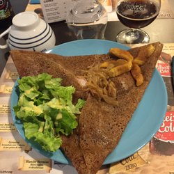 L'Instant Breton - La Bretonne : andouille géméné+oignons au cidre+pommes poêlées