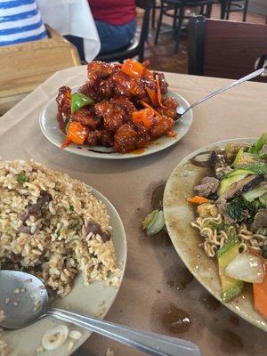 Restaurante “China Town” by null