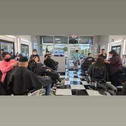 4.0 Cuts Barber Salon - Busy barbershop