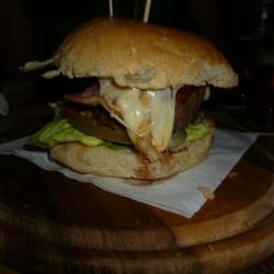 The Tales Pub - Panino con hamburger di chianina