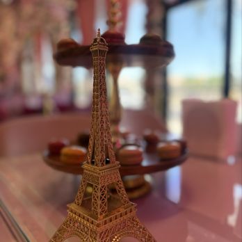Cafe De Flores - Desserts Near Me - Las Vegas, Nevada Cafe De Flores - Desserts Near Me - Las Vegas, Nevada