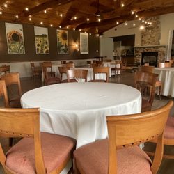 Lodge On The Green - Banquet room at Lodge On The Green