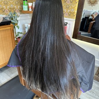 Petite Blossom Salon - Before picture. - Hair Stylists Near Me - Chula Vista, California