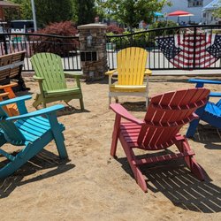 Sand Trap Tiki Bar - Outside area