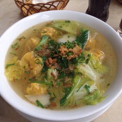Eat Saigon - Wonton soup