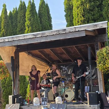Cockrell Hard Cider - Live music some nights - Cideries Near Me - Puyallup, Washington Cockrell Hard Cider - Live music some nights - Cideries Near Me - Puyallup, Washington