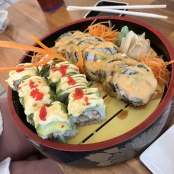 Zakaya Sushi & Kitchen - Sushi Bars Near Me - Kill Devil Hills, North Carolina