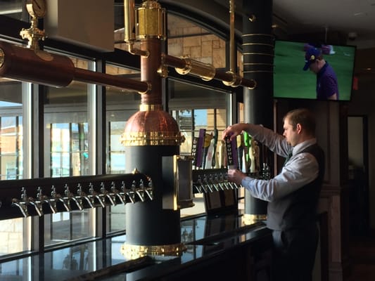 Leaders Beverage by null