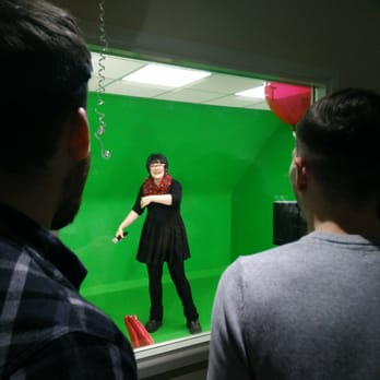 Pop Star Party - Vicki Q singing her heart out - Party & Event Planning Near Me - Birmingham, XWM