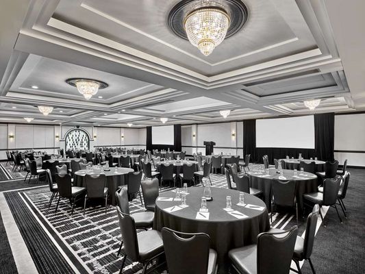 Vogue Hotel Montreal Downtown, Curio Collection by Hilton by null
