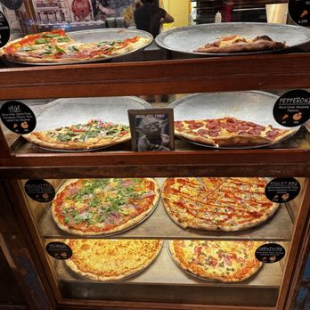 Slice + Soda - Tonight's selection - Pizza Near Me - Montreal, Quebec Slice + Soda - Tonight's selection - Pizza Near Me - Montreal, Quebec