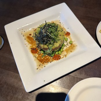 Yard House - Spicy tuna stack - New American Near Me - Lombard, Illinois