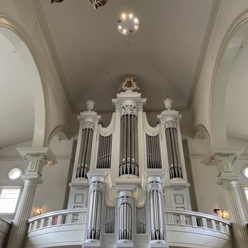 Christ Church - Beautiful pipe organ. - Churches Near Me - Philadelphia, Pennsylvania