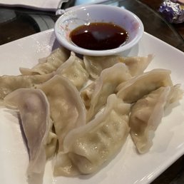 A5. 8 Piece Steamed Dumplings