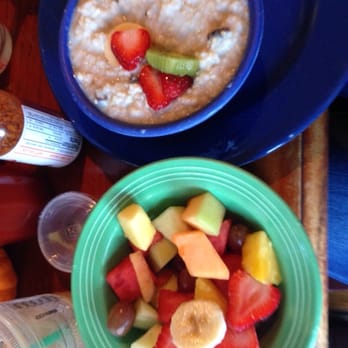 Rex's Cafe - Steel cut oats and a side of fresh fruit! - Breakfast & Brunch Near Me - San Pedro, California