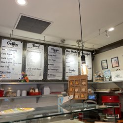 Happy Camper Deli & Bakery - Front of the house