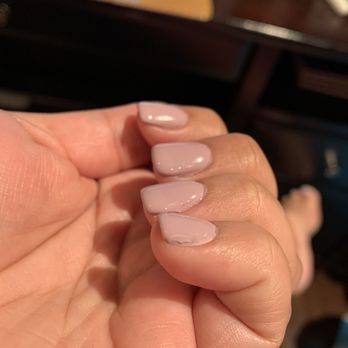 NailBox Miami - Gel off edge of pinky nail - Nail Salons Near Me - Miami, Florida NailBox Miami - Gel off edge of pinky nail - Nail Salons Near Me - Miami, Florida